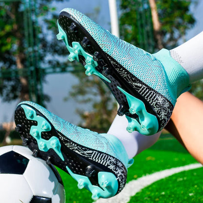 NEW High Quality Ultralight Mens Soccer Shoes Non-Slip Turf Soccer Cleats TF/FG Training Football Sneakers Chuteira Campo