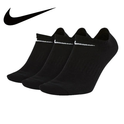 Nike LIGHTWEIGHT Unisex Quick Dry Training Socks 3 Pairs Winter Support Comfort Soft Black&White